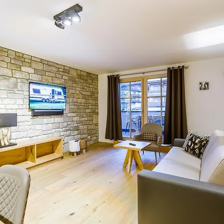 Bolodges By Alpin Apartment *